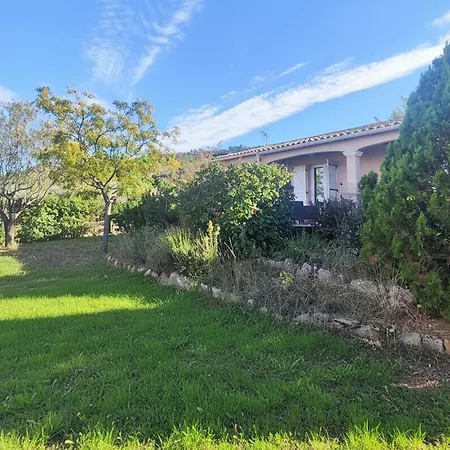 Дом отдыха Pet Friendly In Chinian With Wifi Сен-Шиньян