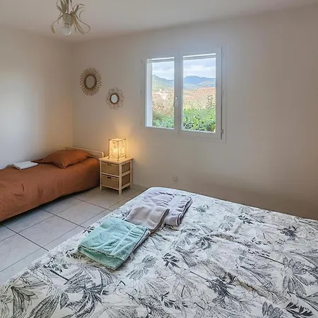 Дом отдыха Pet Friendly In Chinian With Wifi *