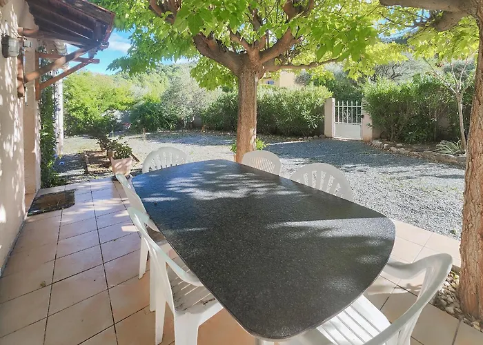 Σπίτι διακοπών Pet Friendly In Chinian With Wifi *