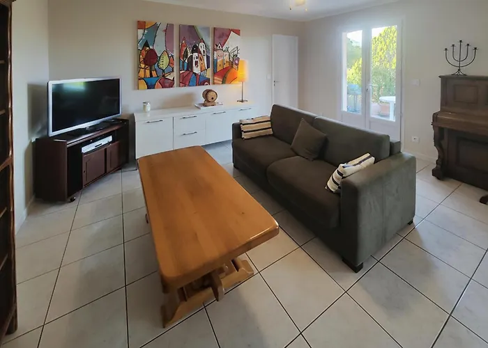 Σπίτι διακοπών Pet Friendly In Chinian With Wifi