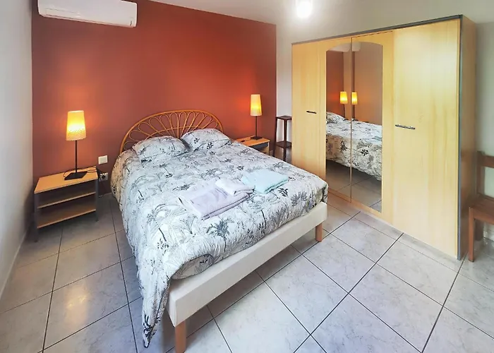 Pet Friendly In Chinian With Wifi Saint-Chinian